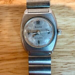 Vintage Bulova Automatic Watch Original Bracelet Women’s 60s Wristwatch Running